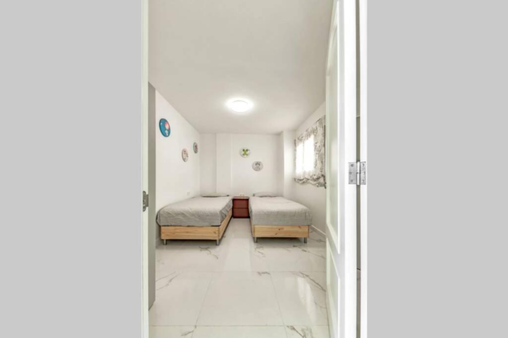 Modern Apartment In Parque Royal I, Playa Fanabe Адехе Екстериор снимка