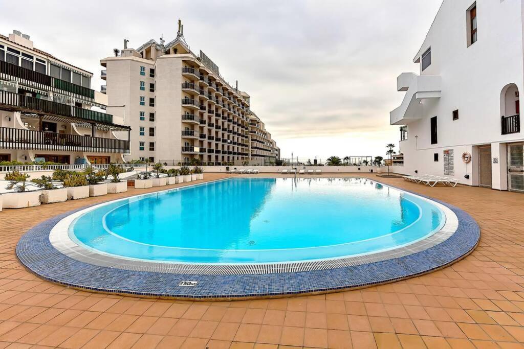 Modern Apartment In Parque Royal I, Playa Fanabe Адехе Екстериор снимка