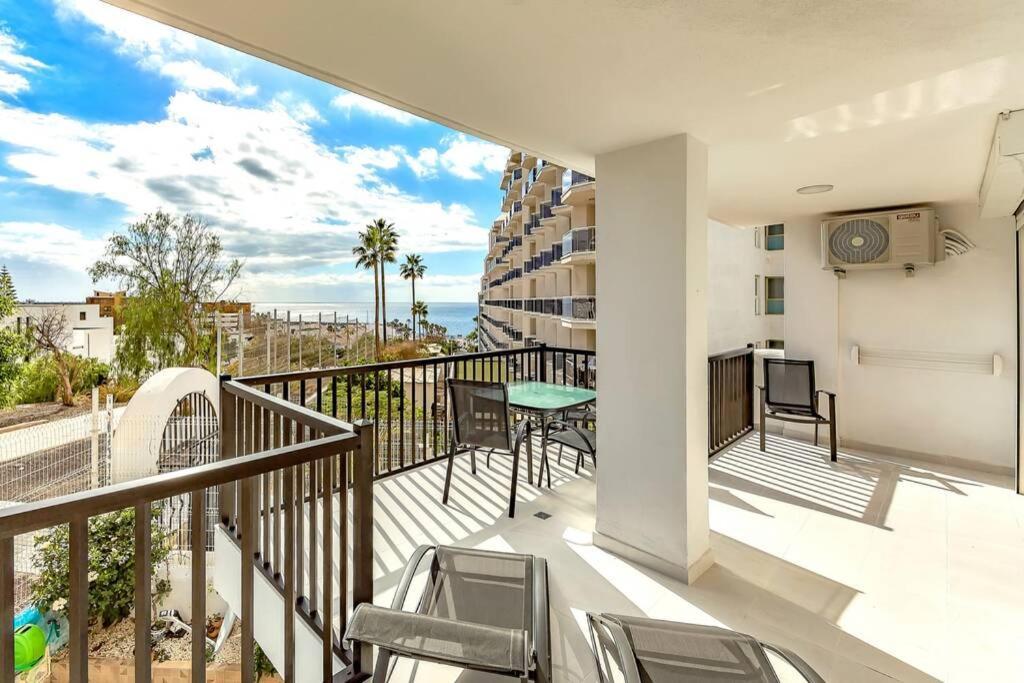 Modern Apartment In Parque Royal I, Playa Fanabe Адехе Екстериор снимка