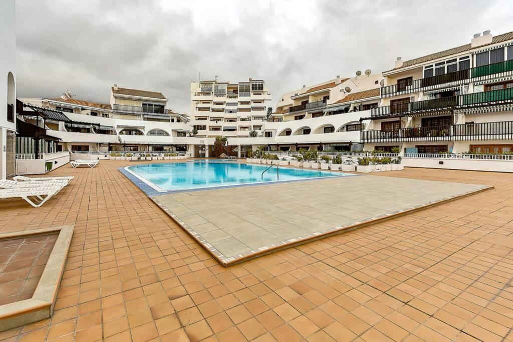 Modern Apartment In Parque Royal I, Playa Fanabe Адехе Екстериор снимка
